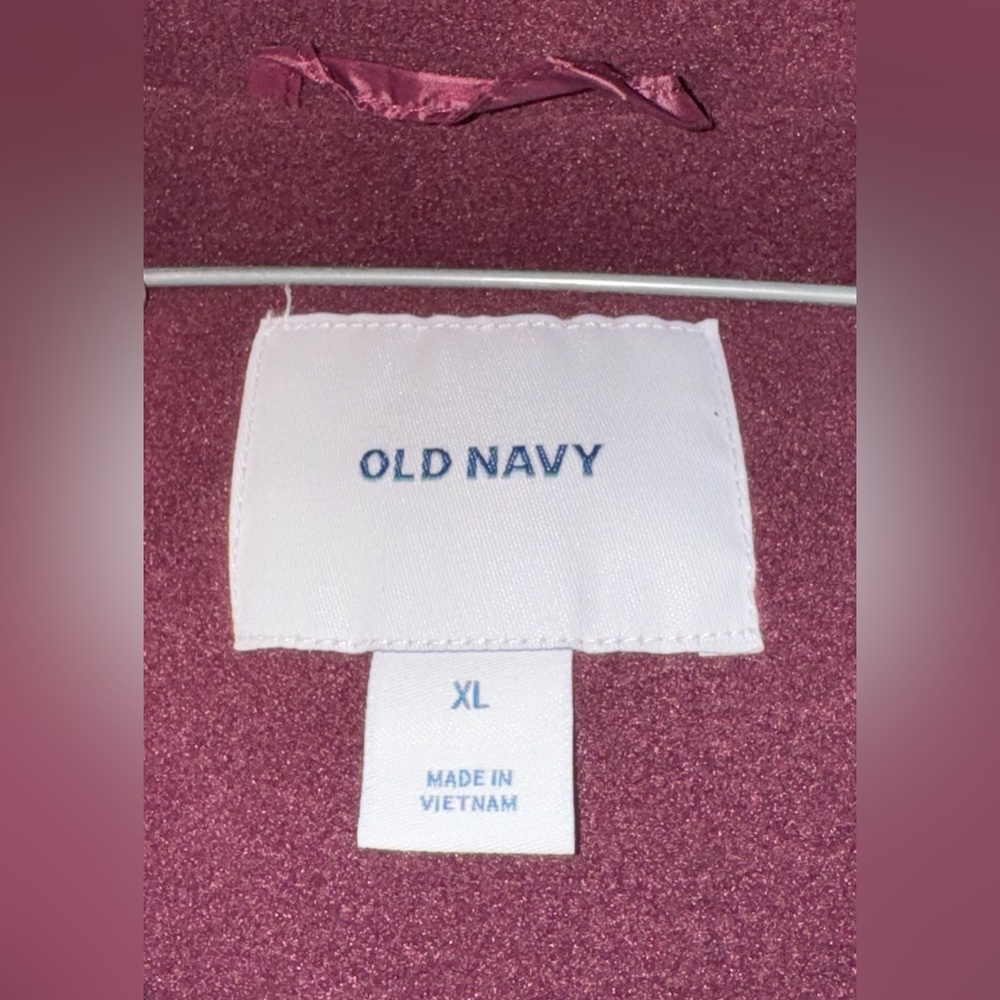 Old Navy Puffy Vest - Picture 5 of 5